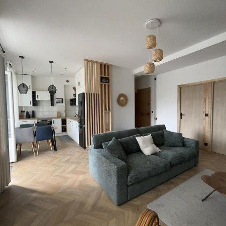 Carnot Place Bourgoin-Jallieu Extérieur photo