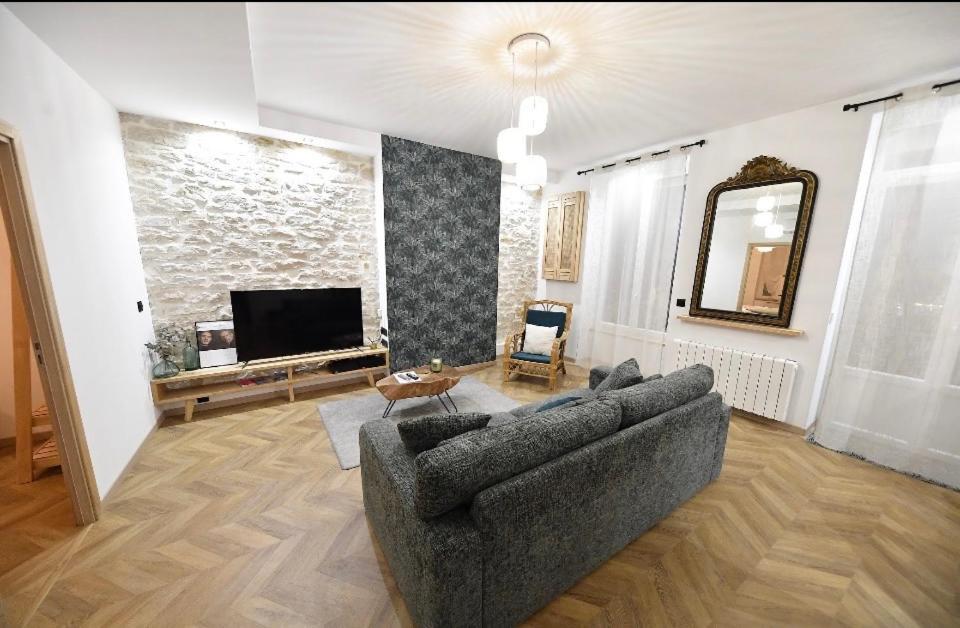 Carnot Place Bourgoin-Jallieu Extérieur photo