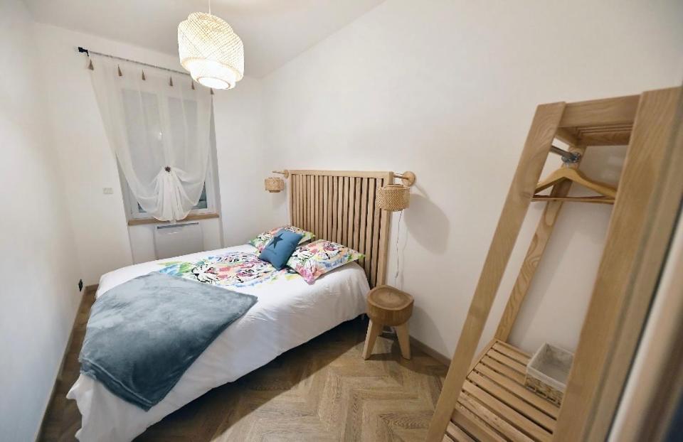 Carnot Place Bourgoin-Jallieu Extérieur photo